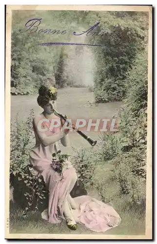 Cartes postales Femme Clarinette