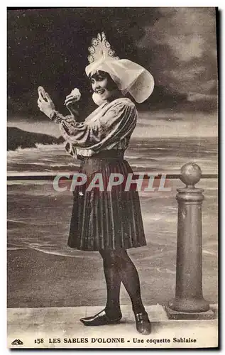 Cartes postales Folklore Les Sables d&#39Olonne Une coquette Sablaise