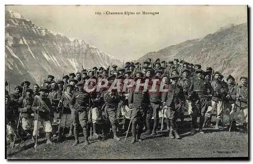Cartes postales Militaria Chasseurs alpins en montagne
