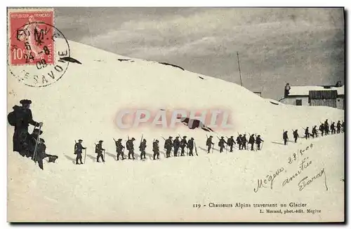 Ansichtskarte AK Militaria Chasseurs Alpins traversant un glacier
