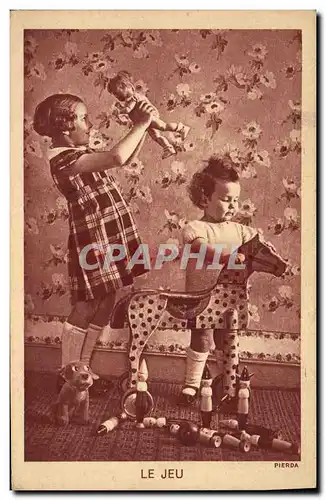 Cartes postales Enfants le jeu Cheval en bois Poupee