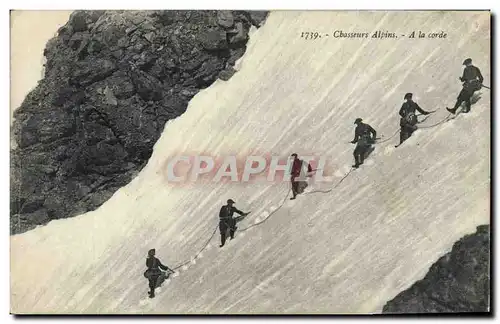 Ansichtskarte AK Militaria Chasseurs Alpins A la corde Alpinisme