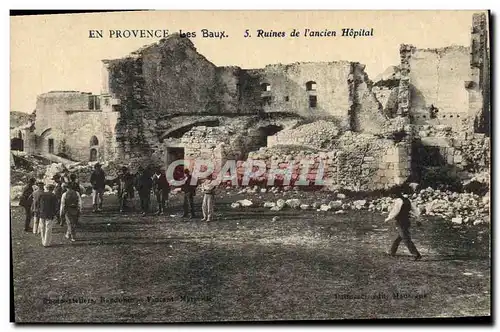 Cartes postales Petanque En Provence Les Baux Ruines de l&#39ancien hopital