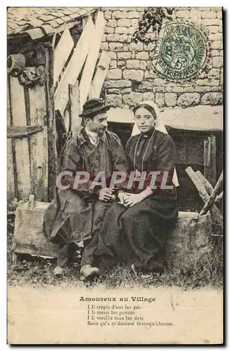 Cartes postales Folklore Amoureux au village