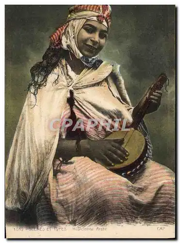 Cartes postales Folklore Musicienne arabe Afrique du Nord