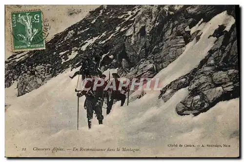 Cartes postales Militaria Chasseurs Alpins En reconnaissance dans la montagne