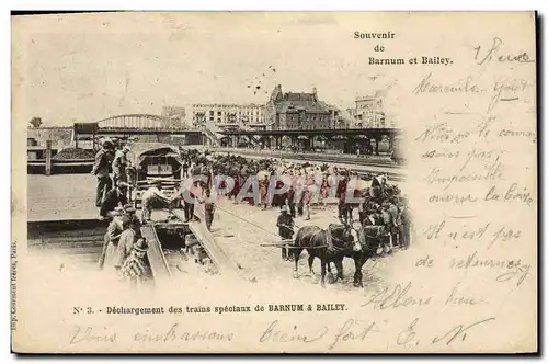 Cartes postales Cirque Barnum et Bailey Dechargement des trains speciaux Chevaux
