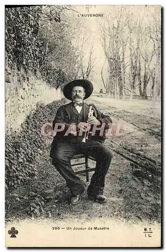 Cartes postales Folklore Auvergne Un joueur de Musette TOP