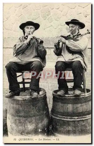 Cartes postales Folklore Quiberon Les binious