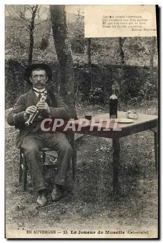 Cartes postales Folklore Auvergne Le joueur de Musette TOP