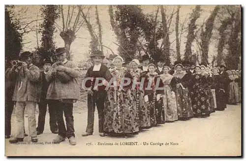 Cartes postales Folklore Environs de Lorient Un cortege de noce Mariage