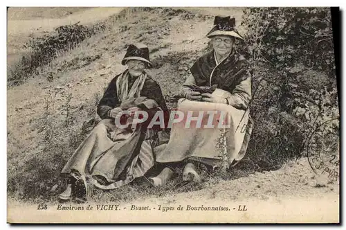 Cartes postales Folklore Environs de Vichy Types de Bourbonnaises