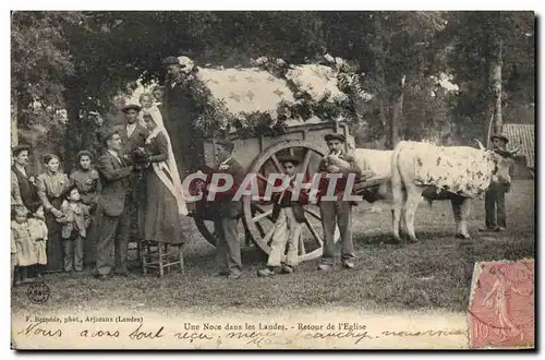 Cartes postales Folklore Une noce dans les Landes Retour de l&#39eglise Mariage