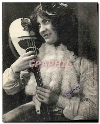 Cartes postales Femme la cigale