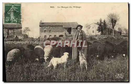 Cartes postales Le berger du village Moutons Chien