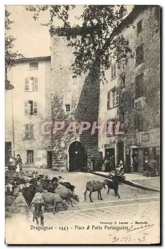 Ansichtskarte AK Draguignan Place et porte Pontaiguiere Moutons