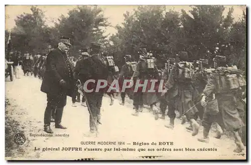 Ansichtskarte AK Militaria Le general Joffre s&#39assure par lui meme que ses ordres sont bien executes