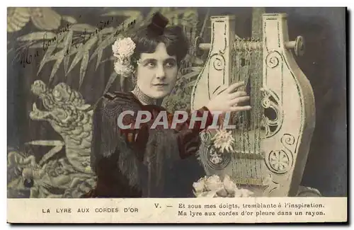 Cartes postales Femme La Lyre aux cordes d&#39or