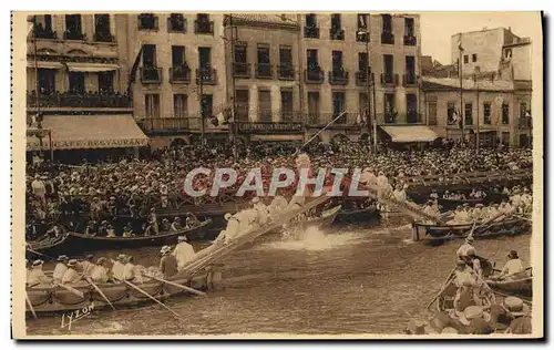 Cartes postales Sete Station balneaire Concours de joutes regionales La chute