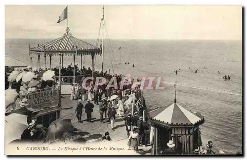 Ansichtskarte AK Le Kiosque a l&#39heure de la musique Cabourg Photographie