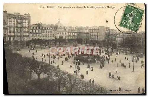 Cartes postales Kiosque Brest Vue generale du Champ de Bataille pendant la musique