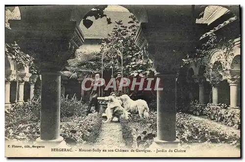 Cartes postales Chiens Chien Bergerac Mounet Sully en son chateau de Garrigue Jardin du cloitre TOP