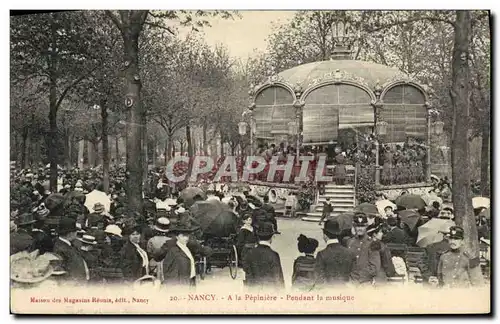 Cartes postales Kiosque Nancy A la Pepiniere Pendant la musique