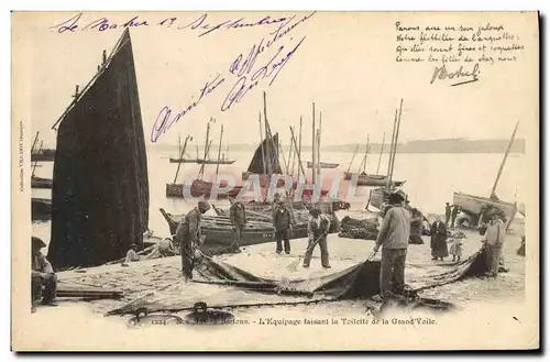 Ansichtskarte AK Folklore Botrel Nos marins Bretons L&#39equipage faisant la toilette de la Grand Voile Bateaux