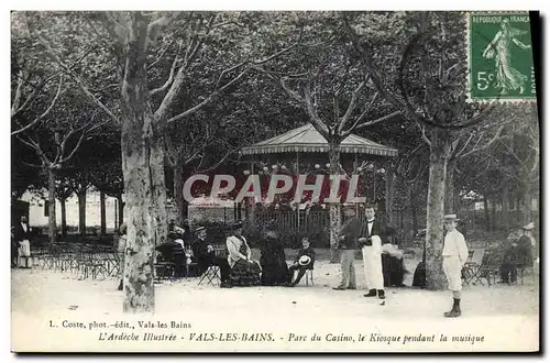 Ansichtskarte AK Vals les Bains Parc du casino Le Kiosque pendant la musique