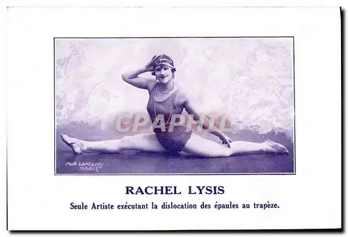 Cartes postales Rachel Lysis Seule artiste executant la dislocation des epaules au trapeze