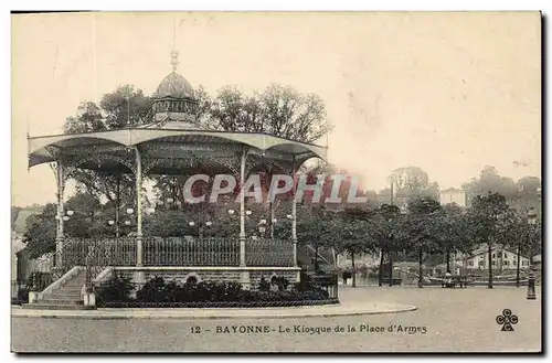 Cartes postales Bayonne Le Kiosque de la place d&#39armes