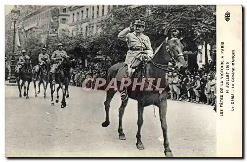 Ansichtskarte AK Militaria Fetes de la Victoire a Paris 14 Juillet 1919 Le defile Le general Mangin