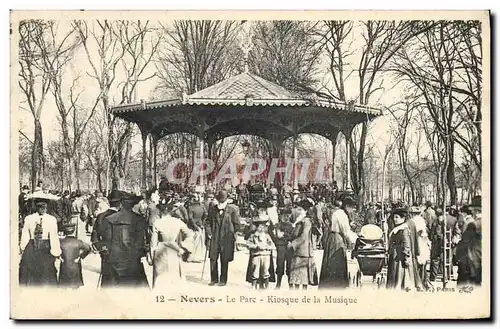 Cartes postales Kiosque de la musique Le parc Nevers