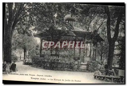 Ansichtskarte AK Kiosque du jardin du rocher Troyes Enfants