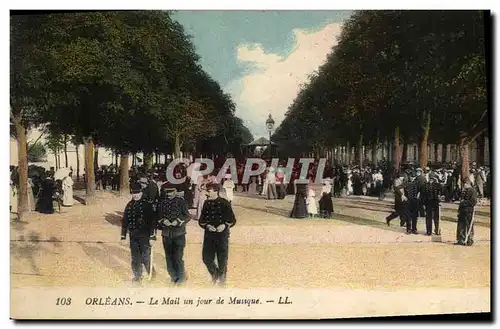 Cartes postales Kiosque Orleans Le Mail un jour de musique