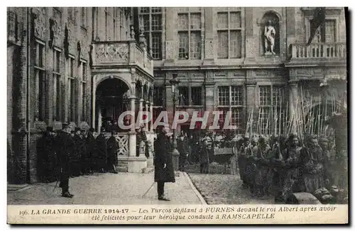 Cartes postales Militaria Bataille de l&#39Yser Furnes Le roi Albert passe en revue les Turcos