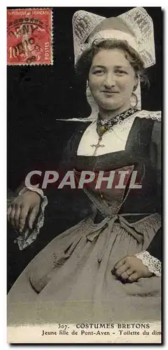 Cartes postales Folklore Costumes Bretons Jeune fille de Pont Aven Toilette du dimanche