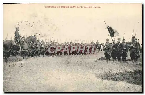 Cartes postales Militaria Presentation du drapeau du 96eme par le Colonel Graziani