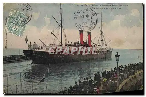 Cartes postales Bateau Paquebot Saint Nazaire le Paquebot Transatlantique La Normandie sortant du port