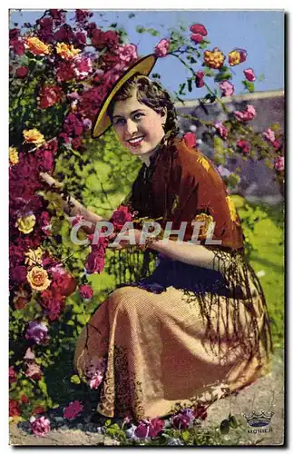 Cartes postales Cote d&#39Azur La cueillette des roses Femme