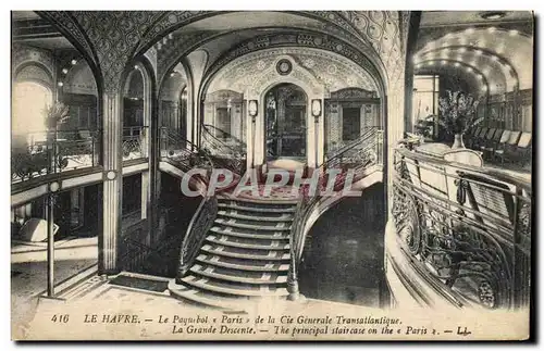 Cartes postales Bateau Paquebot Paris de la Cie Transatlantique Le Havre La grande descente