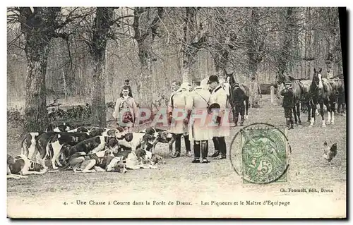 Cartes postales Chasse Chien Chiens Une Chasse a courre dans la foret de Dreux Les piqueurs et le maitre d&#39eq