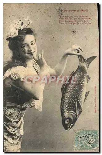 Ansichtskarte AK Fantaisie Paques Poisson Femme