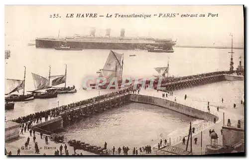 Cartes postales Bateau Paquebot Transatlantique Paris entrant au port