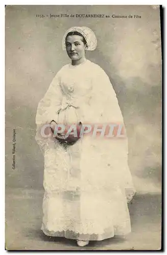 Ansichtskarte AK Folklore Jeune fille de Douarnenez en costume de fete