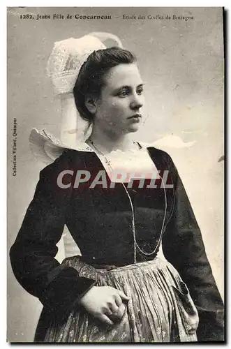 Cartes postales Folklore Jeune fille de Concarneau