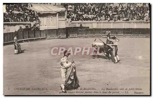 Cartes postales Corrida Course de taureaux Une bonne pose de banderilles