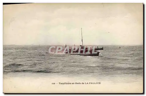 Ansichtskarte AK Bateau Guerre Torpilleurs en rade de la Pallice