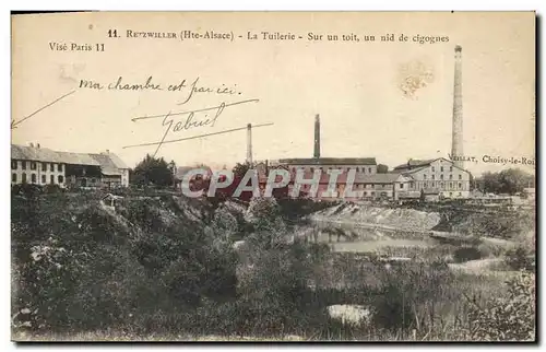 Cartes postales Retzwiller La tuilerie Sur un toit un nid de cigognes