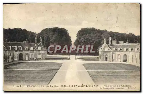 Ansichtskarte AK Cheval Chevaux Hippisme Le Haras du Pin La cour colbert et l&#39avenue Louis XIV Vue prise du ch